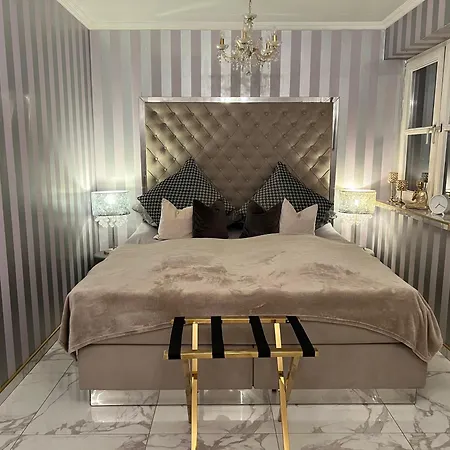 アパート Classico Uno メッケンベウーレン